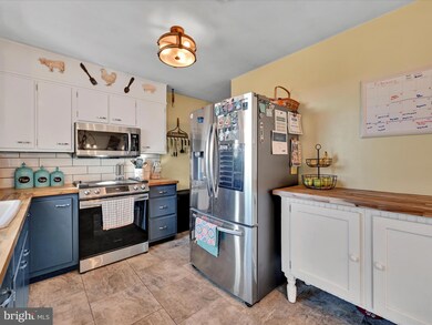 2296 Franklin Rd, Columbia, PA 17512 - photo 7