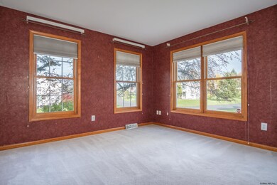 9 Lois Ln, Rensselaer, NY 12144 - photo 7