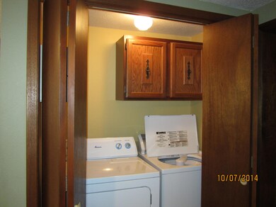 Laundry Area<|><|>