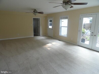 12614 Pinecrest Rd, Herndon, VA 20171 - photo 5