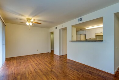 3500 Tangle Brush Dr unit 7, the Woodlands, TX 77381 - photo 4