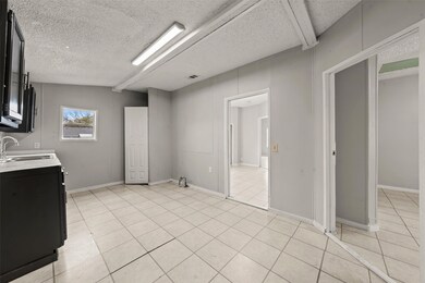 1106 S 15th St, Waco, TX 76706 - photo 6