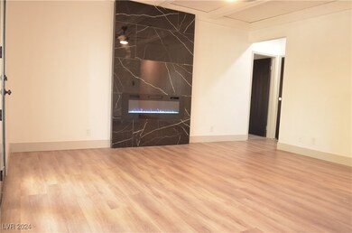 2615 Red Rock St unit 101, Las Vegas, NV 89146 - photo 2