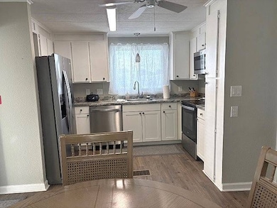 506 Beechcraft St unit 506, Lake Placid, FL 33852 - photo 2