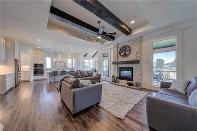 10505 W 174th St, Overland Park, KS 66221 - photo 4