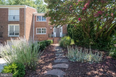 2930 Nob Hill Ct, Alexandria, VA 22314 - photo 2