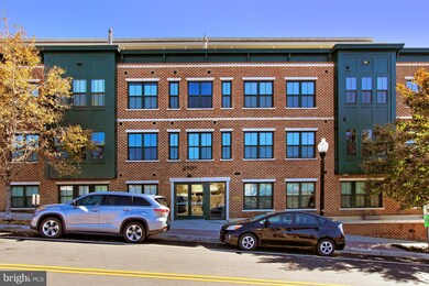 Dominion Heights unit 410, Arlington, VA 22207 - photo 4