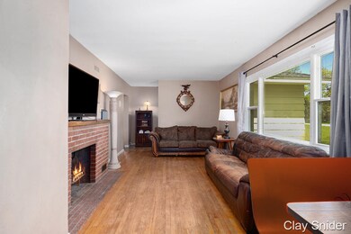 983 Lincoln Lake Ave SE, Lowell, MI 49331 - photo 4