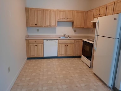 486 Nashua St unit 110, Milford, NH 03055 - photo 5