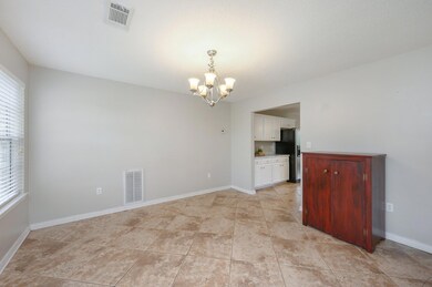 4-web-or-mls-127 Conquest Ave-02