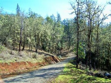 210 Harpazo Ln, Grants Pass, OR 97527 - photo 7