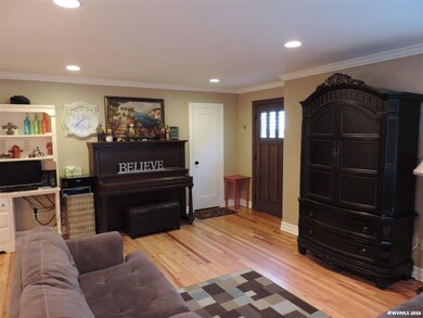 890 Ratcliff Dr SE, Salem, OR 97302 - photo 4