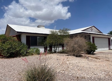 Single story home featuring an attached garage and
