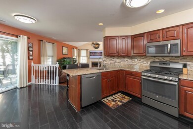 129 Stone Henge Dr, Swedesboro, NJ 08085 - photo 7