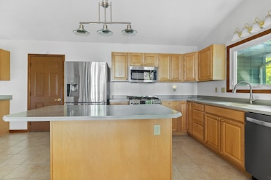 4072 S Shore Dr, Erie, PA 16505 - photo 4