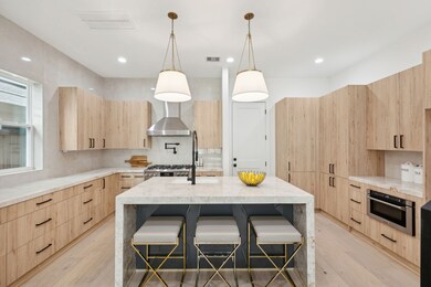 The open design of this first floor perfect for en
