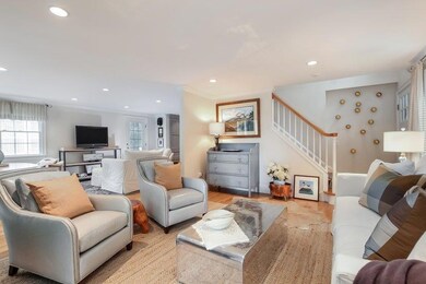 009-Living_Room-5829117-small