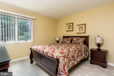 6925 Parchment Rise, Columbia, MD 21044 - photo 3