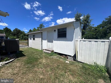 30 N Hummingbird St, Keyser, WV 26726 - photo 5