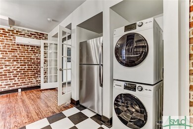 117 E Jones St unit Lower Carriage House, Savannah, GA 31401 - photo 5