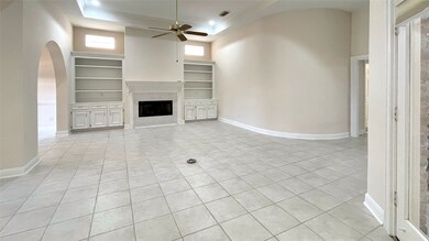 8014 Oakwood Hollow St, Houston, TX 77040 - photo 7