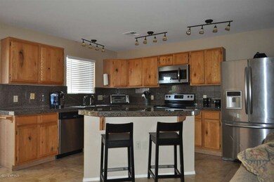 DSC_0023Kitchen 2