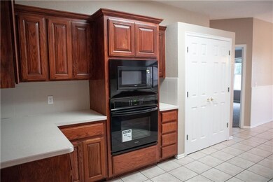 4112 Night Hawk Dr, Norman, OK 73072 - photo 7