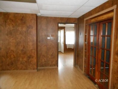 Dining Room Pic 2