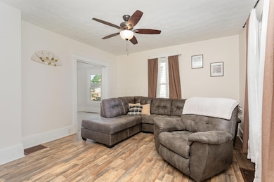 27 E Channel St, Newark, OH 43055 - photo 4