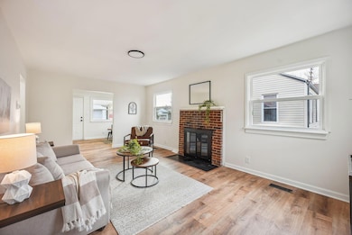 11-web-or-mls-2888-howey-rd