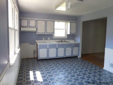 71 Petrified Gardens Rd, Saratoga Springs, NY 12866 - photo 3