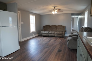 1414 Fina Ln, Dandridge, TN 37725 - photo 6