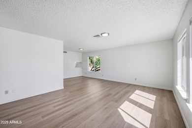 1814 E Crocus Dr, Phoenix, AZ 85022 - photo 4