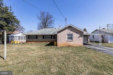 830 Calvert St, York, PA 17403 - photo 3