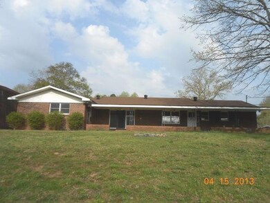 292 Fredonia Rd, Manchester, TN 37355 - photo 2