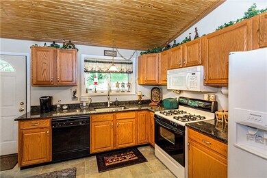 19279 Reservoir Rd, Saegertown, PA 16433 - photo 4