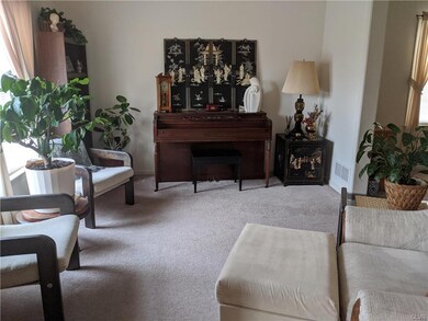 1818 Merlot Dr, Easton, PA 18045 - photo 2