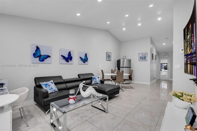 2140 W 53rd St, Hialeah, FL 33016 - photo 7