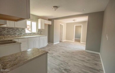 7714 W Weldon Ave, Phoenix, AZ 85033 - photo 5