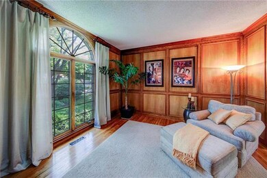 14017 W 55th Terrace, Shawnee, KS 66216 - photo 2