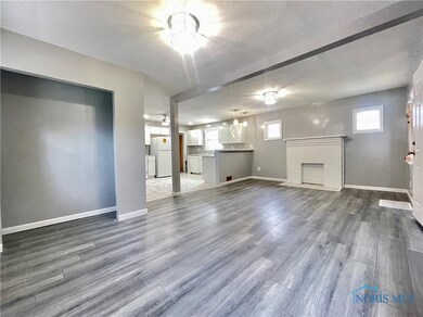 1940 Fairfax Rd, Toledo, OH 43613 - photo 3