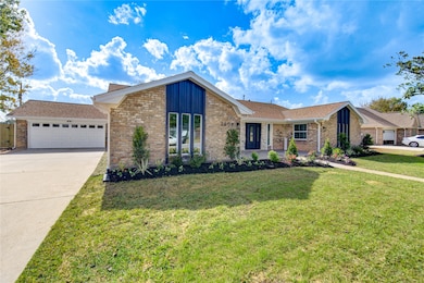 2609 Adams St, Alvin, TX 77511 - photo 4