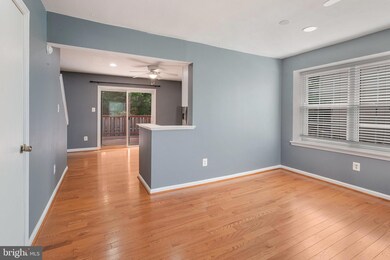 1936 Winslow Ct, Woodbridge, VA 22191 - photo 5