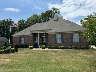 217 Megan Cir, Shelbyville, TN 37160 - photo 2