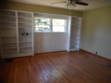 532 E Main St, Plainfield, IN 46168 - photo 4