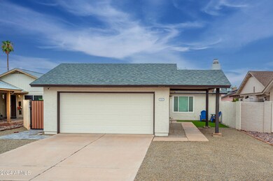 1924 N Illinois Street, Chandler, AZ