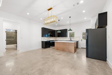 830 Woodland Hills Dr, Granite Shoals, TX 78654 - photo 7