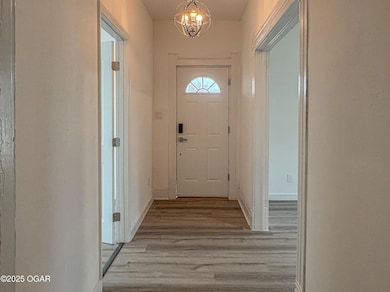 301 W High St, Alba, MO 64830 - photo 3