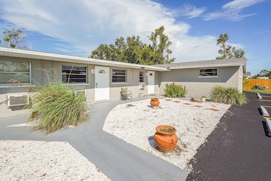 2021 Pennsylvania Ave unit 2, Englewood, FL 34224 - photo 3