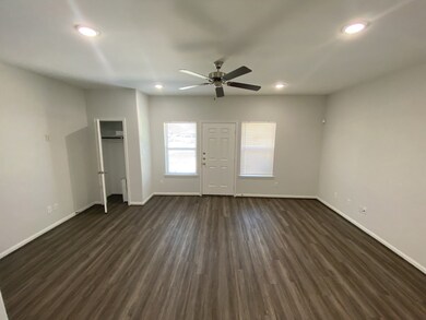 787 Fair St unit A, Houston, TX 77088 - photo 4